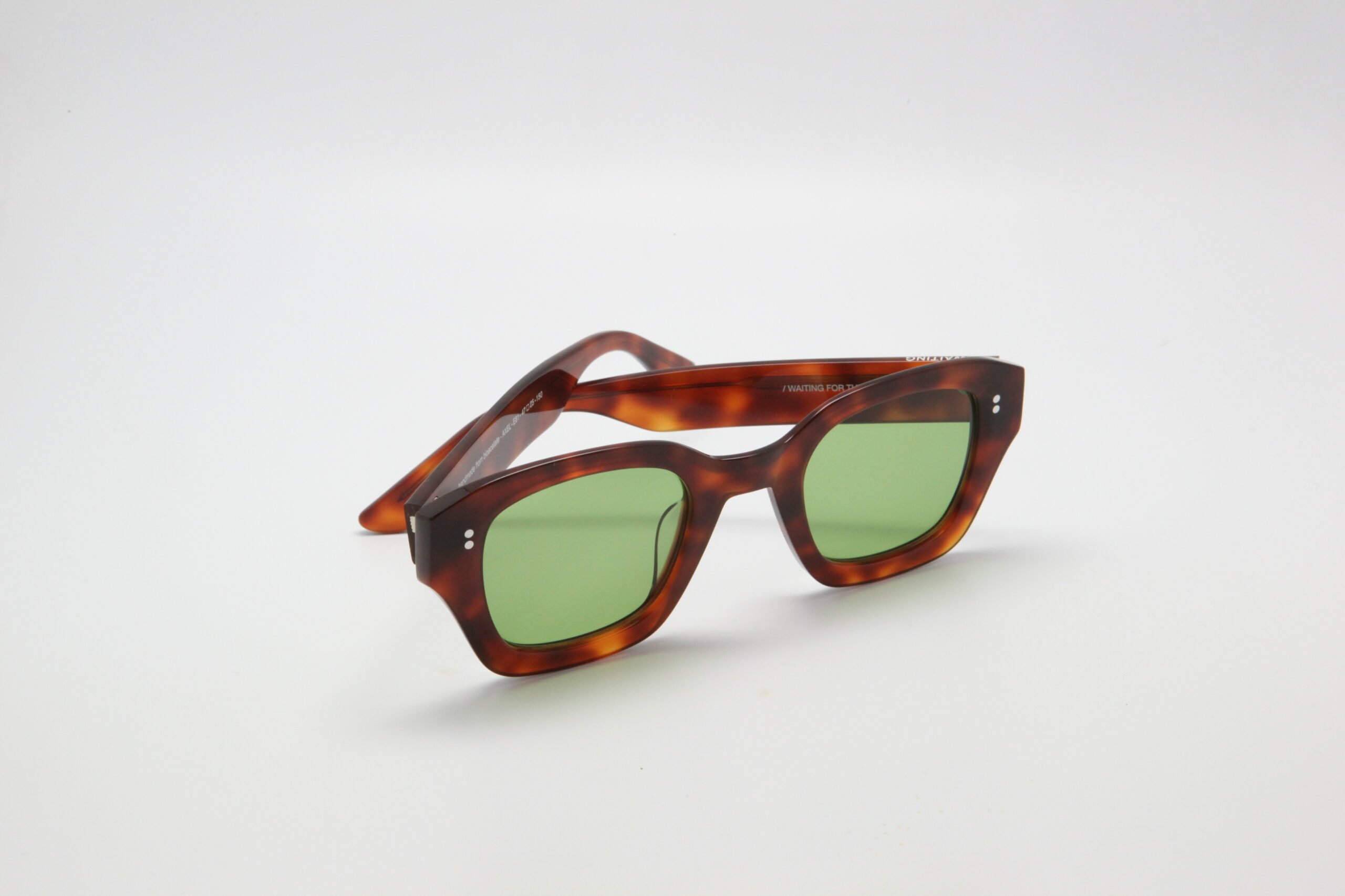 Axel E81 — Lunettes cat-eye écaille, verres verts Carl Zeiss