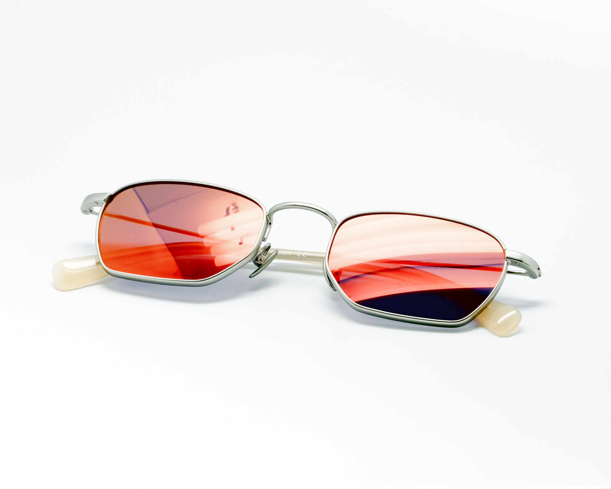 Paula E24 — Lunettes silver mat, verres orange miroir Carl Zeiss