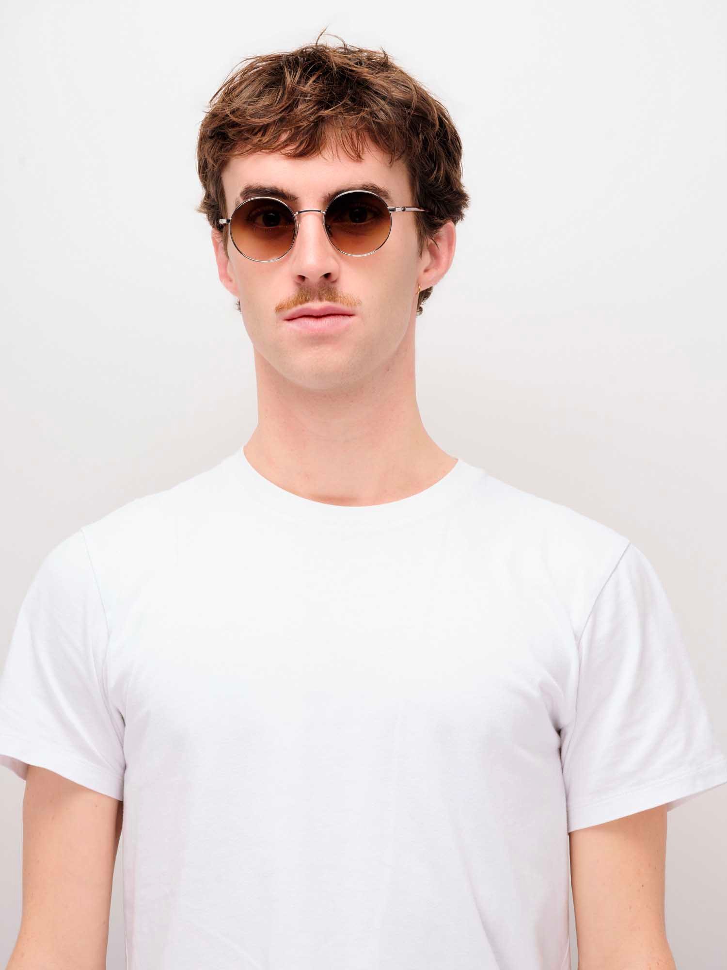 Rebecca E81 — Lunettes acier recyclé, verres dégradés marron Carl Zeiss